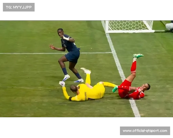 巴黎圣日耳曼3-0完胜里尔,登贝莱精彩吊射破门